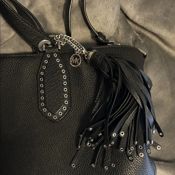 Like New Black Pebbled Leather Michael Kors Hand/Shoulder Bag With Metal Details - Picture 2 of 15